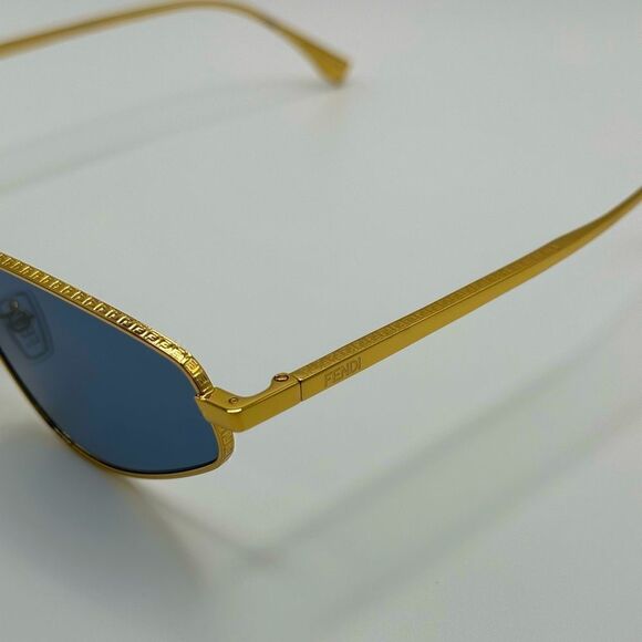FENDI Sunglasses FE40068U 30V Gold/Blue Unisex NEW main image 8